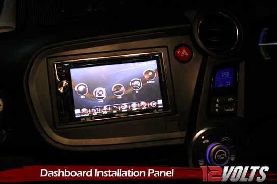 Closer Look of the Honda Insight Dashboard Installation Panel
