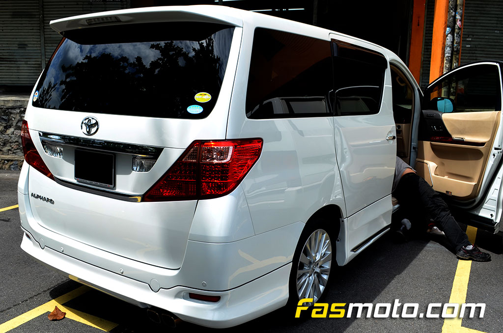 toyota-alphard-2014-redbat-double-lock-install-1