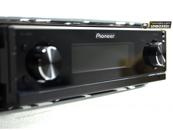 Up Close & Personal with the Audiophile Grade Pioneer DEX-P99RS